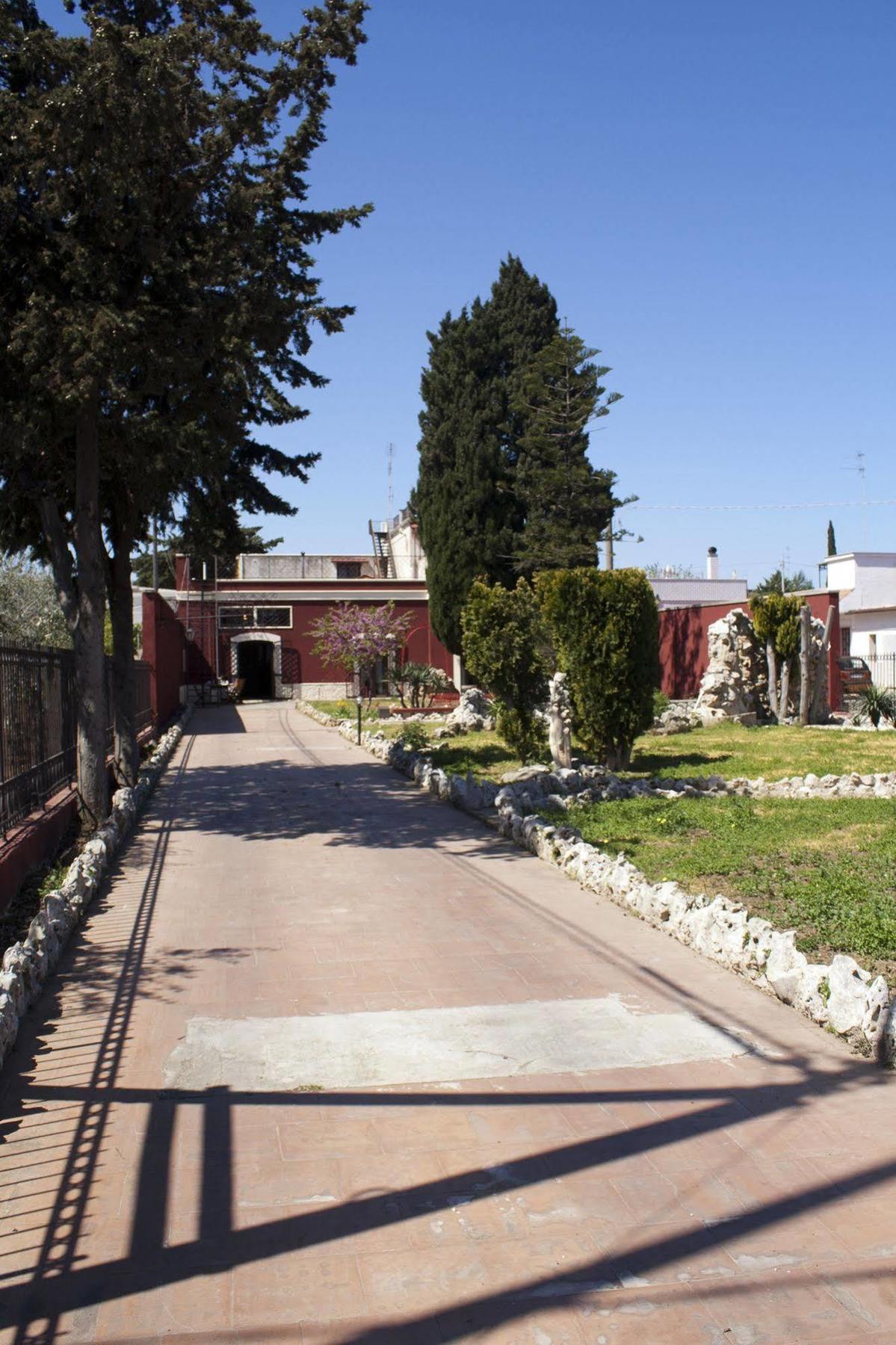 Simpson - Aeroporto Di Bari - Affittacamere Exteriör bild